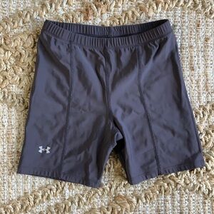Under Armour grey bike short, size medium